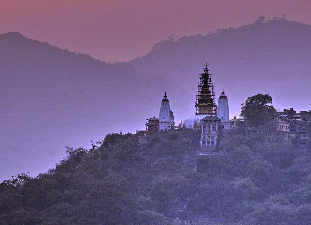 Hotel Excelsior Katmandu Dış mekan fotoğraf