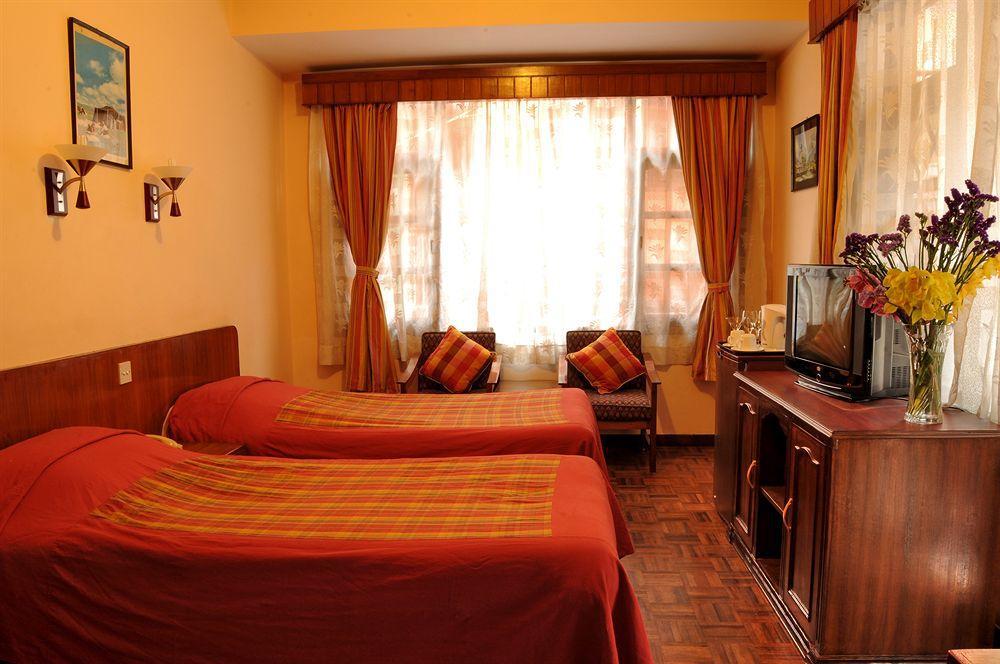 Hotel Excelsior Katmandu Dış mekan fotoğraf