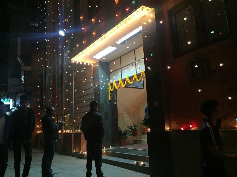 Hotel Excelsior Katmandu Dış mekan fotoğraf