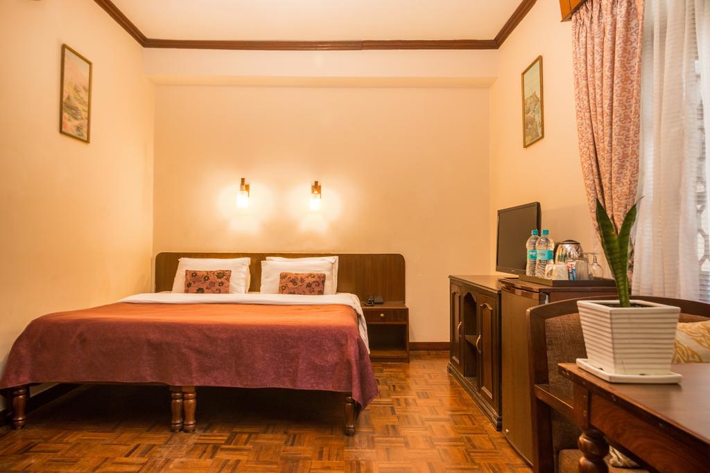 Hotel Excelsior Katmandu Dış mekan fotoğraf