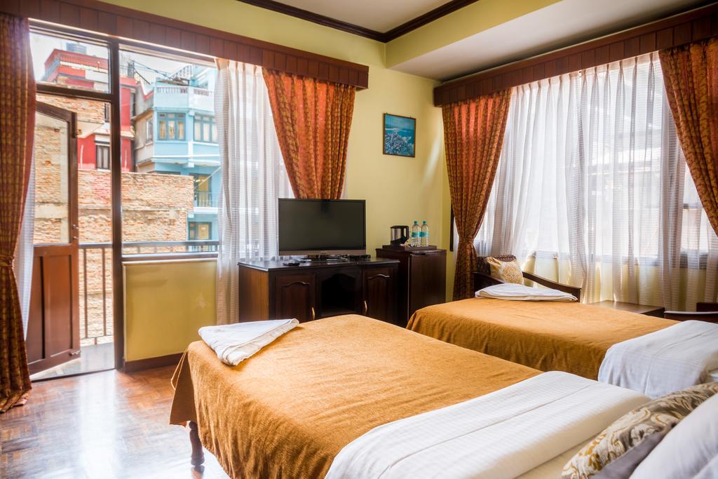 Hotel Excelsior Katmandu Dış mekan fotoğraf