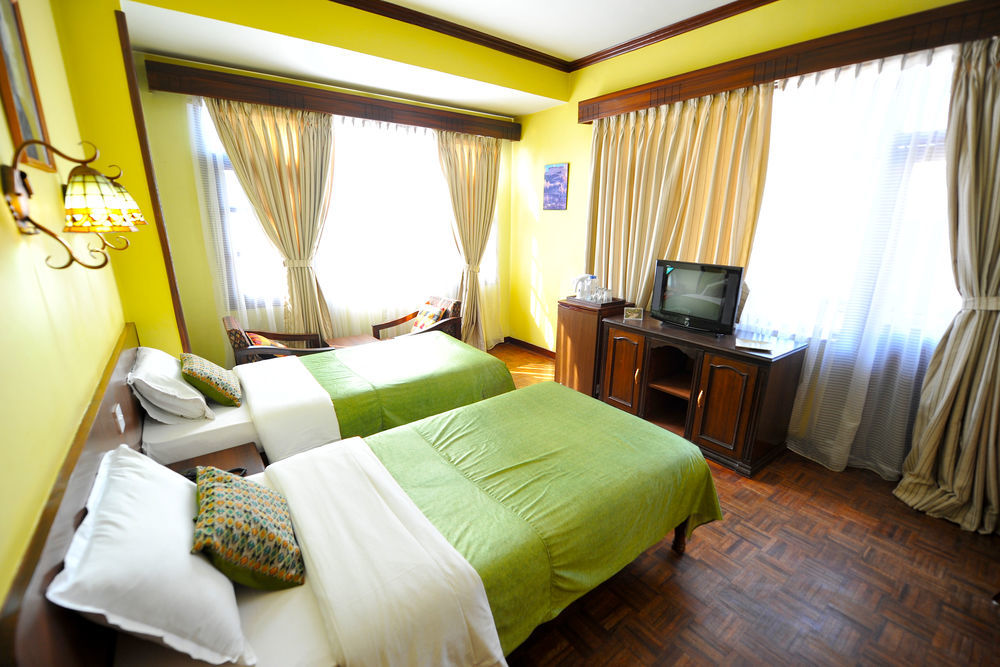 Hotel Excelsior Katmandu Dış mekan fotoğraf