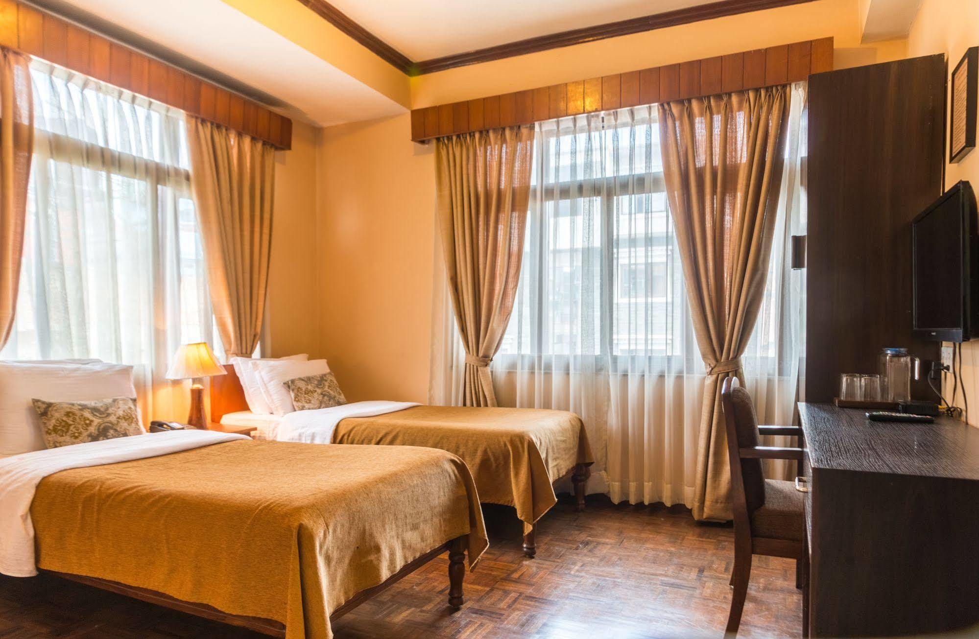Hotel Excelsior Katmandu Dış mekan fotoğraf
