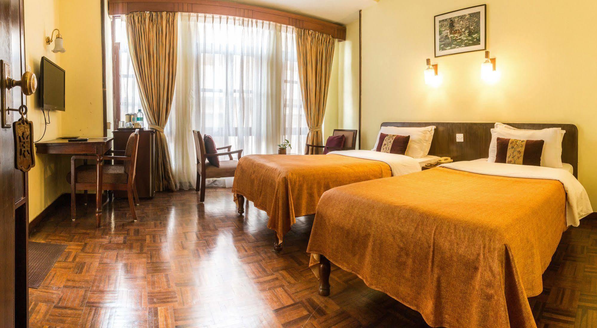 Hotel Excelsior Katmandu Dış mekan fotoğraf