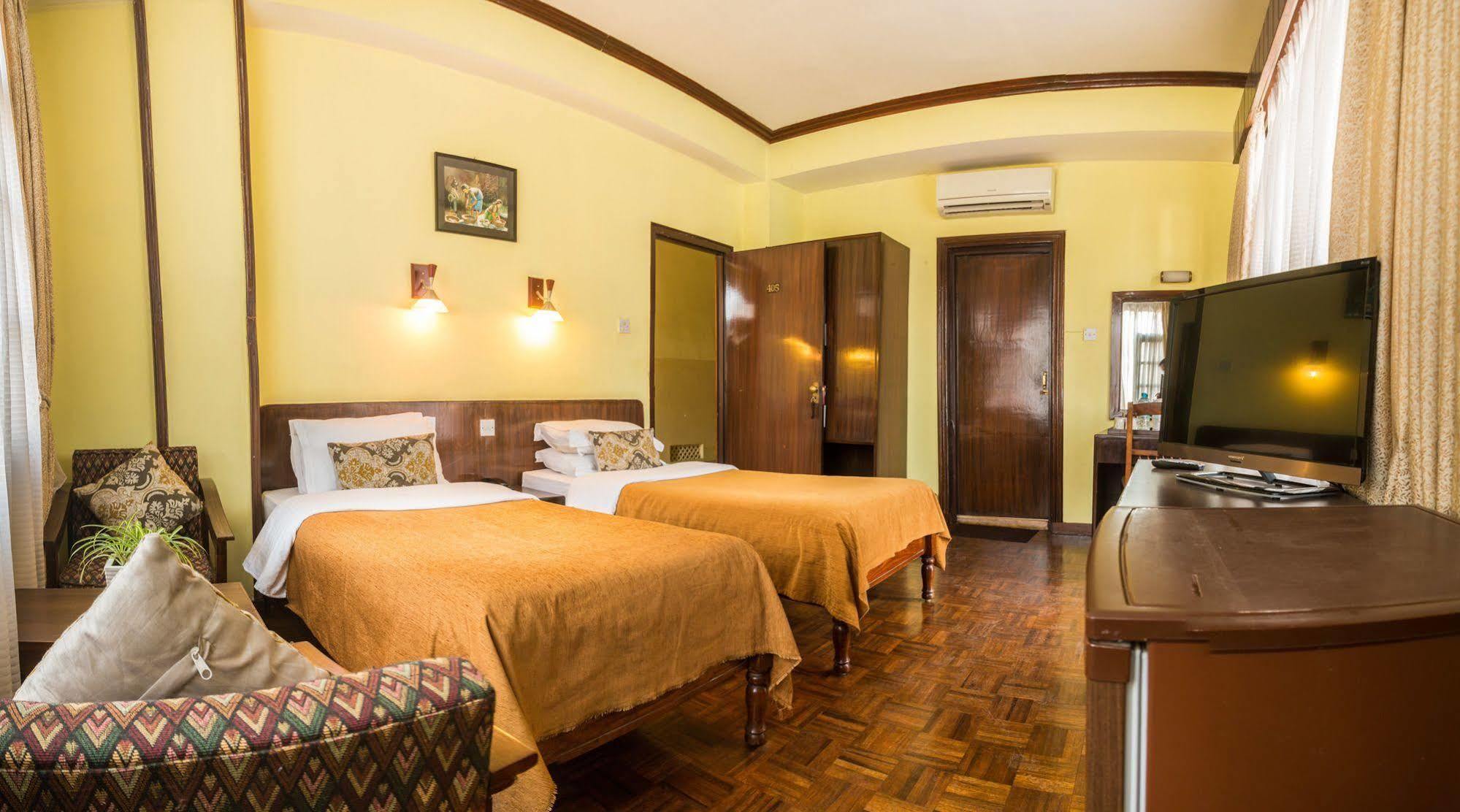 Hotel Excelsior Katmandu Dış mekan fotoğraf
