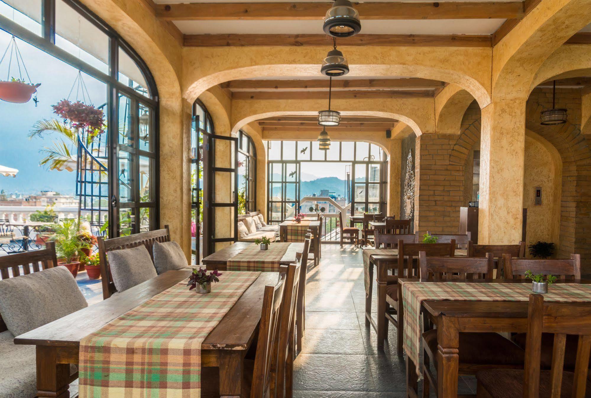 Hotel Excelsior Katmandu Dış mekan fotoğraf